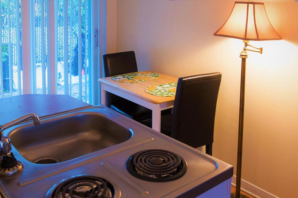 Chalet Beaconsfield Motel מראה חיצוני תמונה