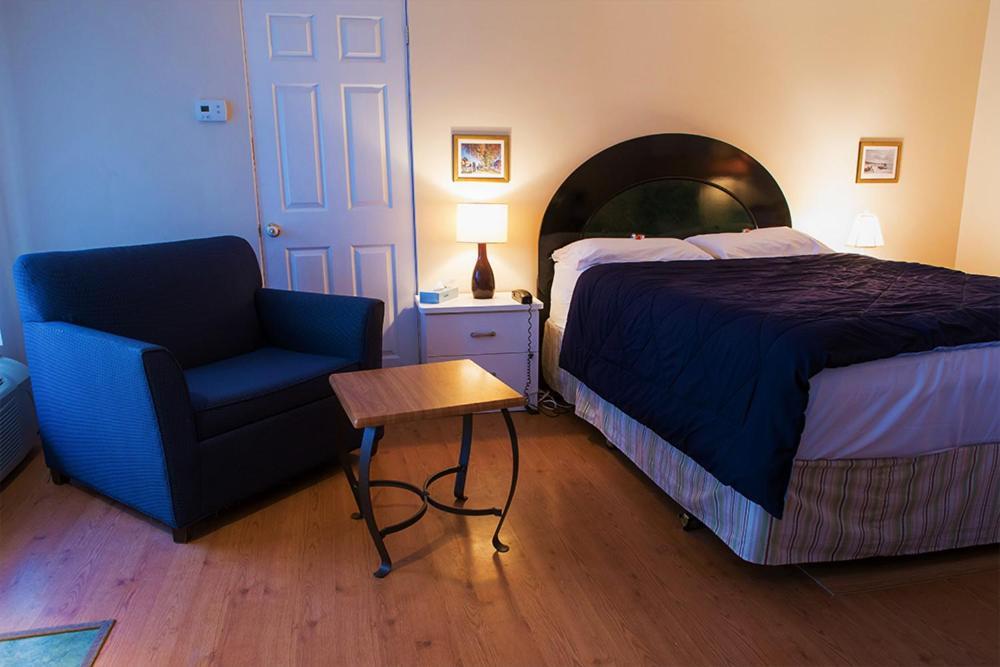 Chalet Beaconsfield Motel מראה חיצוני תמונה