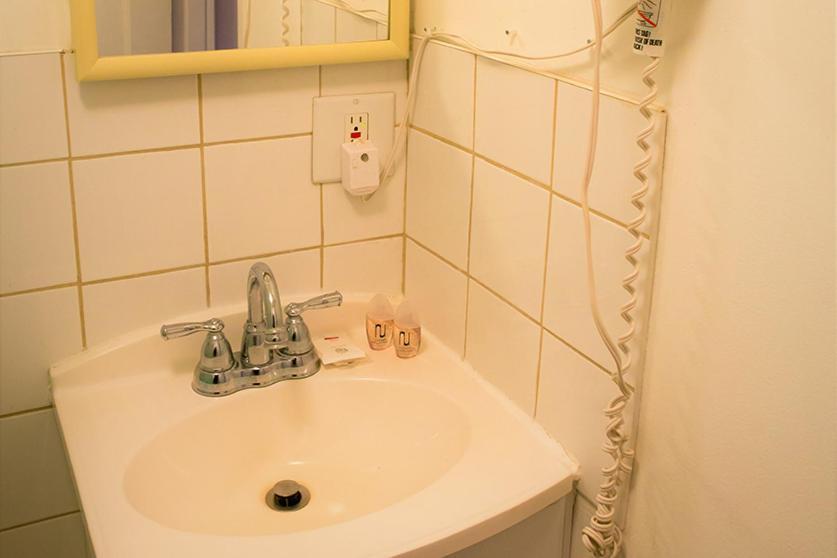Chalet Beaconsfield Motel מראה חיצוני תמונה
